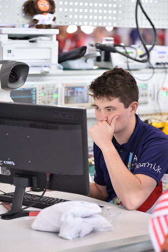 WSC_2019_Electronics48607389297_97041b4b7d.jpg