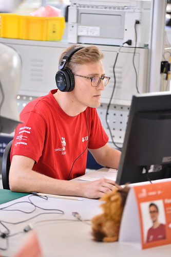 WSC_2019_Electronics48607390402_f397fa9c5e.jpg